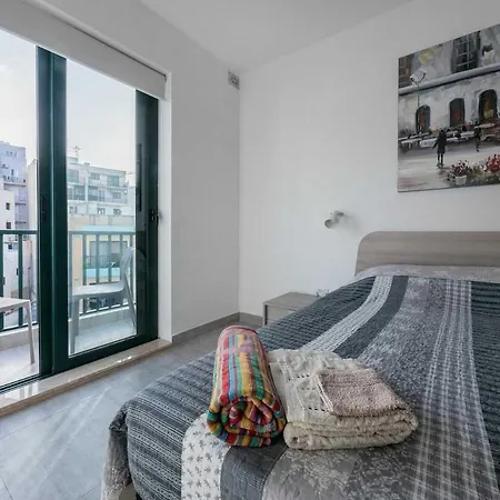 Apartment Let Me Host- Etienne Court- St. Paul's Bay